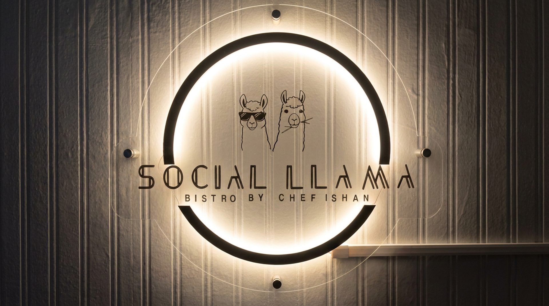 A restaurant built for family